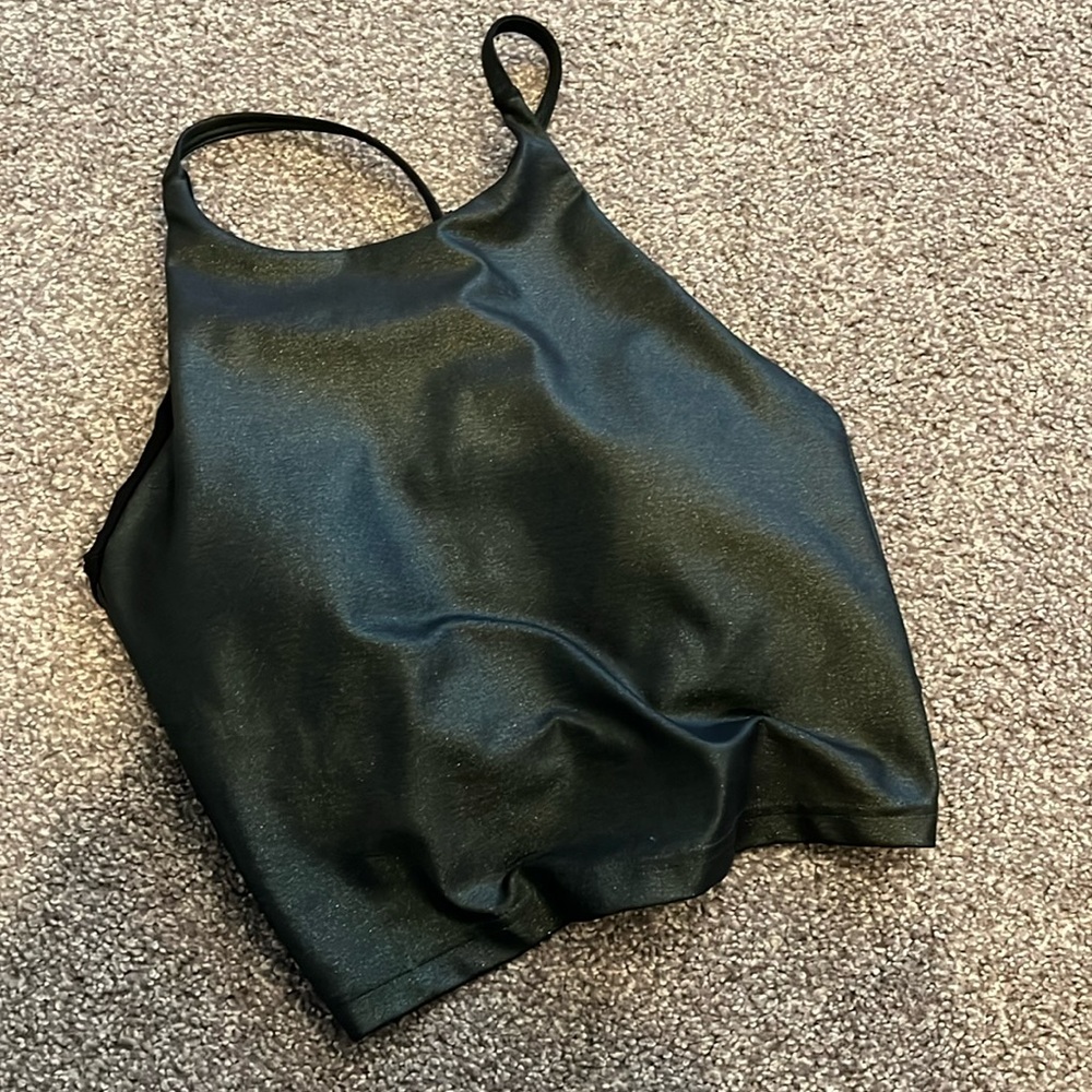 Old Navy Active Crop Top